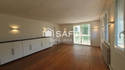 Ses atouts pour cet appartement résident dans son agencement fonctionnel, quartier recherché, garage et place de parking privé avec borne de recharge