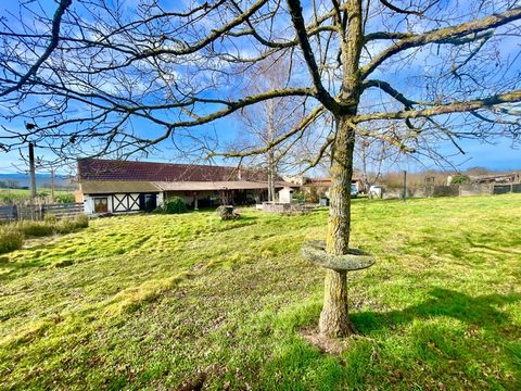 À Vendre SAIL LES BAINS : Superbe Corps de Ferme au Cur de la Campagne Charme et Authenticité - 6 CHAMBRES - 5000 m2 de TERRAIN