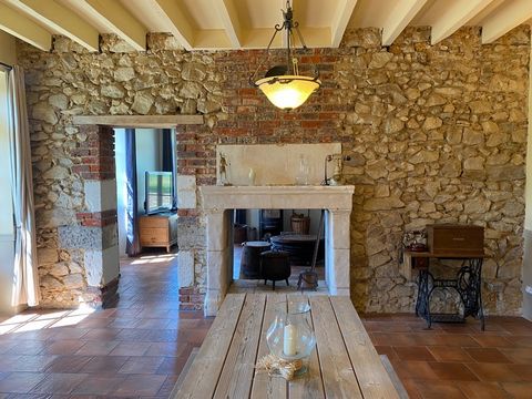 ? À Vendre Maison de Charme Rénovée à Mansigné (72510) ? 195 m² habitables | 3 chambres + mezzanine | Terrain clos de 3220 m² | Confort moderne & cachet de l'ancien