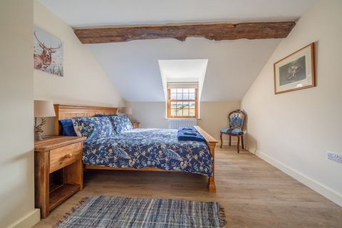 This charming stone cottage is a perfect retreat, comfortably accommodating up to four guests with two luxurious bedrooms, a king-size room, and a double room. Both bedrooms feature stylish en-suite shower rooms, offering modern comfort while retaini...