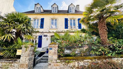Superbe propriété de caractère avec vue imprenable sur la mer