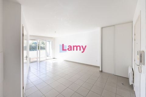 Grand Appartement T2 + Cellier + Parking