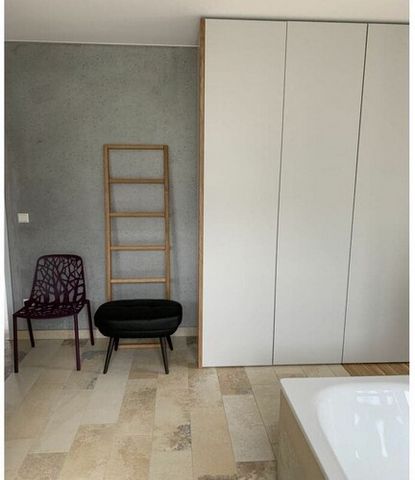 The spacious rooms with floor-to-ceiling windows and doors, the exquisite shapes and colors, and the unusual room layout create an exceptional living experience. The wraparound balcony invites outdoor living at any time of day. The kitchen is equippe...