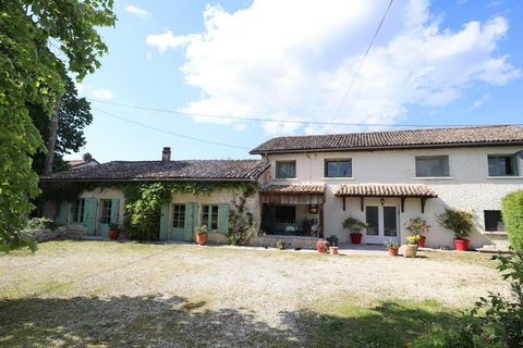 Maison 3 chambres avec garage et piscine sur terrain de 8500m2