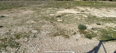 For Sale Plot, Thrakomakedones 623sq.m , features: For development, Fenced, For Investment, Roadside, On Corner, Three Fronted, S.D: 0,6, S.K: 40 ΑΝΑΤΟΛΗ-ΝΟΤΟΣ-ΔΥΣΗ In City plans For development,  near: αγορά, φούρνο, supermarket,,  distance from: Ai...