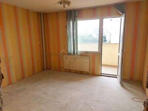 . Spacious 1-bedroom apartment near the park of Youth in Ruse city IBG Real Estates is pleased offers for sale this bright one bedroom apartment, located on the 5th floor in a residential central heated building with lift. The property is located in ...