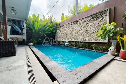 Find Your Bliss: Umalas Freehold Villa with Perfect Blend of Style & Tranquility price at IDR 5 Billion (negotiable) Tucked away in Umalas, Bali, you’ll find a gem of a freehold villa that’s all about blending swanky design with the cozy comforts of ...