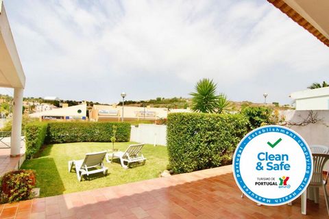 Situated in Albufeira, the largest, liveliest, and most energetic of all of the resort towns that line southern Portugal’s beautiful Algarve coastline, this comfortable 2BR apartment is perfectly equipped to accommodate up to 4 people, making it perf...