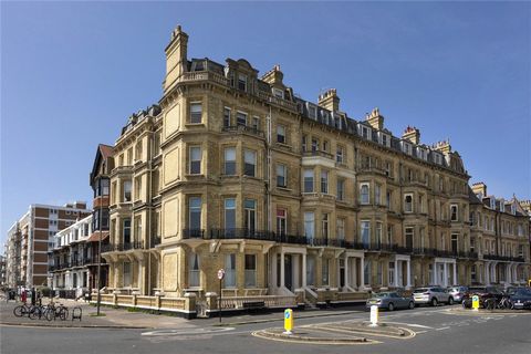 Fashioned in a distinctive yellow brick, this Victorian charming converted apartment with incredible sea views, has all the refined elegance Hove’s seafront has to offer. Large South East facing bay windows flood this well-presented home with light. ...