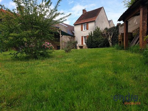 EXCLUSIVE - QUIET LOCATION - IMMEDIATELY HABITABLE. A few minutes from schools and shops, we offer you this 65 m² 3 bedroom house with garden view for sale in PREVERANGES (18370). It is a house from the 1920s. It consists of two bedrooms, an open kit...