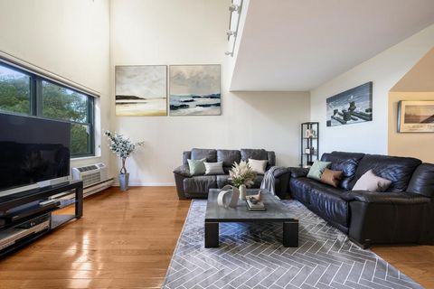 West Village 3BR+ Office and 17ft Ceilings Bright, sunny, and dramatic three-bedroom duplex home plus a home office in the Heart of the West Village. Encompassing the top two floors of a 5-story cooperative, this three-bedroom, one-and-one-half-bathr...