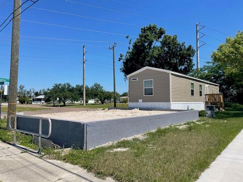 Under Construction. NEW CONSTRUCTION SINGLE WIDE MANUFACTURED HOME ON .55 ACRE! NEW EVERYTHING! NEW SEPTIC!! CITY WATER!! NEW STAINLESS APPLIANCES, HVAC, ROOF, EVEN THE GRASS (SOD) IS NEW!! PINE ACRES!! FLEETWOOD MODEL!! OPTIONAL $30 A YEAR HOA!! Wel...