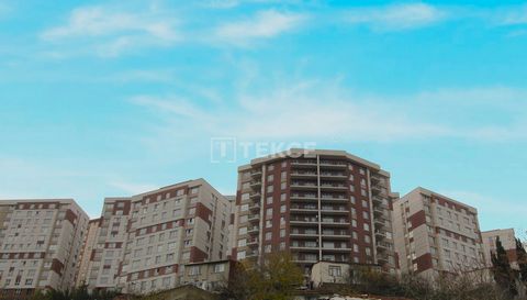 Bezugsfertige Wohnungen in einem Projekt in Eyüpsultan Istanbul. Die Apartments in Eyüpsultan, einem sich historisch entwickelnden Viertel von Istanbul, zeichnen sich durch ein Familienkonzept und moderne Architektur mit einzigartigem Blick auf die S...