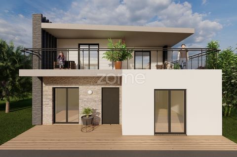 Identificação do imóvel: ZMPT551917 Building land in the countryside, practically flat, with fruit and olive trees. Situated in a quiet location, with good access and infrastructure, it is 100 metres from the 234 road, close to shops and services. Lo...