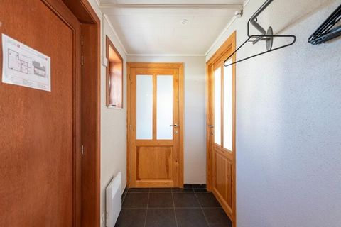 N108 - Op zoek naar een ontspannen vakantie in een rustig vakantieresort met uw huisdier? Dan is deze woning perfect voor u. Vakantiehuis met 3 slaapkamers voor maximaal 6 pers. Rondom het huis ligt een zonnige tuin, ideaal om te barbecueën en het ge...