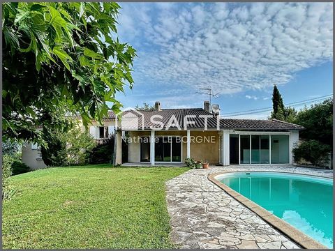 Belle maison traditionnelle avec piscine