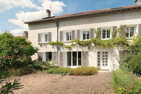 Longère rénovée du XIX à louer