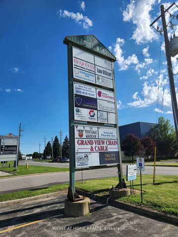 Excellent opportunity for Investor or End user in the Vibrant Branford established industrial complex. Currently 100% leased with single Triple A tenants with a Triple net Leases. Excellent stable net income for the investment portfolio. Excellent ma...
