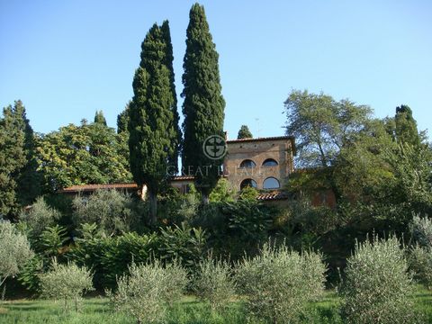 In the heart of the splendid Tuscany, in the “Etruscan town”, beautiful farmhouse for sale, with antique central tower. The property has been restored with very high quality materials, even if not recently, in an harmonious, minimal and very contempo...