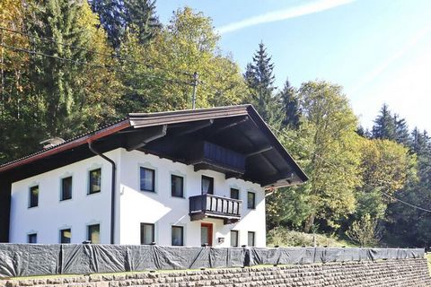 Former farmhouse with romantic tiled stove, renovated with great care, in the middle of the Kaiserwinkl region in the Bavarian-Tyrolean border region (600 m above sea level). The house is located on the outskirts of Kössen, directly on the road to th...