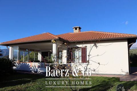 In the countryside of the medieval village of Vallebona we have this beautiful villa for sale 244 m² with stunning sea views up to the France Cote d ’Azur. The villa is located on a very private plot of 5.200 m² with lots of fruit trees and an olive ...