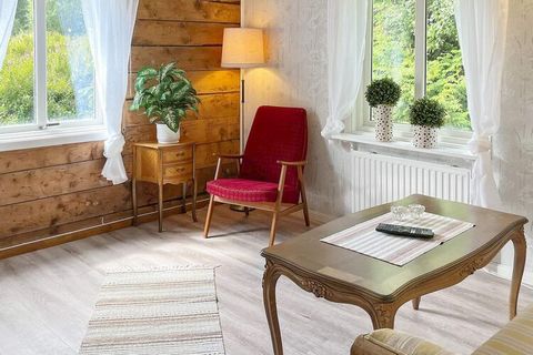 Welcome to this partly newly renovated, cozy and sunny cottage located by a river, where there are, among other things, small fish and beavers. The cabin is located near Hedekas, which is located on the edge of Kynnefjäll, which is an approximately 2...