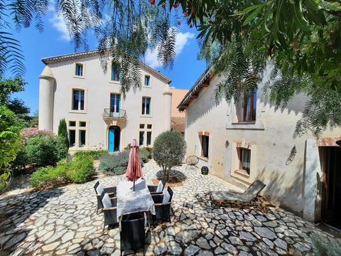 Come and see this enchanting former property of a wine merchant near Beziers. The estate features a large bourgeoise home from 1919 and has seven bedrooms and three bathrooms. You will also find a separate guardian home, including two bedrooms and on...