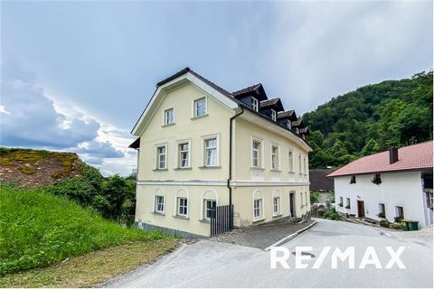 Exceptional opportunity for tourist development in a magical historic townhouse in Podčetrtek! We are presenting you with an extraordinary opportunity to purchase a unique historic townhouse located in the heart of Podčetrtek, combining rich history,...
