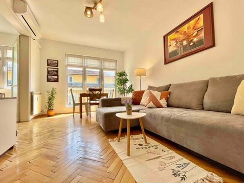 This sunny 1-bedroom flat is located in the city center. A 4-minute walk takes you to Serdika Metro station and the pedestrian part of Vitosha boulevard - right in the heart of Sofia. Discover the best places to wine and dine, museums, theaters, shop...