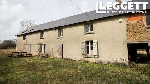 A28429BS50 - A spacious rendered stone building set on the edge of the Cotentin national park, in need of renovation. Less than an hour's drive to Cherbourg or Caen ferry ports, only half an hour from the D-Day beaches makes this a perfect spot for t...