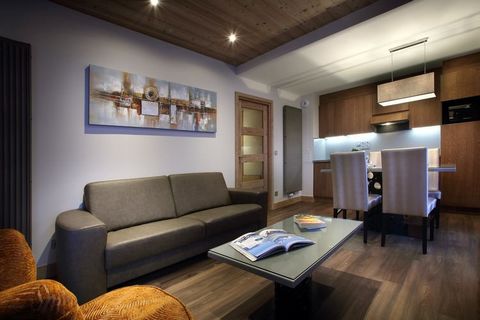 Résidence La Source des Arcs is of a medium-sized building, built in the typical style of Les Arcs. It's located right by the piste and houses tens of luxurious apartments of different sizes. The apartments are very comfortable, furnished with care a...