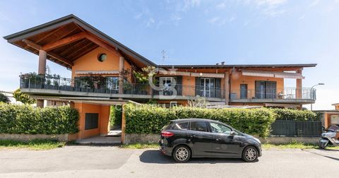 THREE-ROOM APARTMENT WITH TERRACE IN CLASS B ï»¿ Arconate, connected to it by the A4 and A8 motorways as well as Busto Arsizio, Gallarate, Legnano and Magenta, which can be reached between 10-20 minutes. The building of only 6 residential units was b...