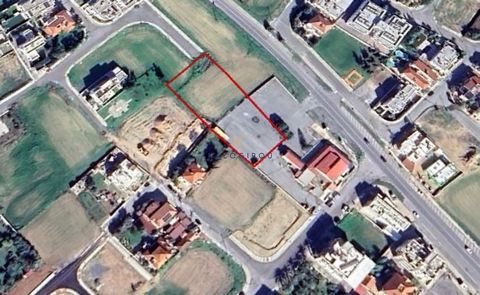 Located in Larnaca. Commercial Building for Sale in Aradippou area, Larnaca. Amazing location, close to all amenities such as schools, supermarkets, pharmacies, bakeries, coffee shops etc. Only few minutes away from the new Metropolis Mall of Larnaca...