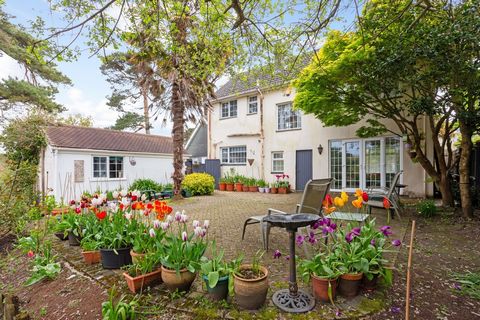 A lovely opportunity to acquire a substantial detached home with outbuildings set on a sought after road in Branksome Park. With a fantastic location around 1000m to the nearest beach and within easy reach of Westbourne and Canford Cliffs village the...