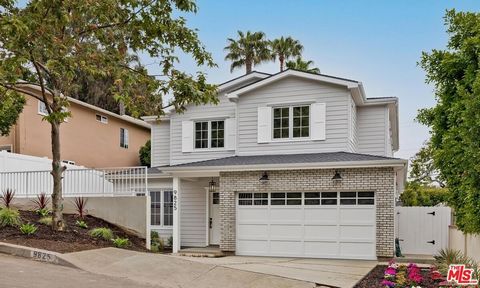 Nestled within the natural beauty of a rustic, quiet cul-de-sac this brand new construction on Altman Avenue is a hidden neighborhood gem. Five bedrooms, five and a half bathrooms and exclusive in its luxury and craftsmanship, every detail of this be...