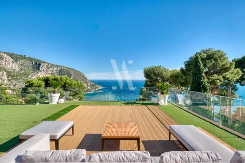Explore this modern villa in Éze seaside, just 15 minutes from Monaco. Boasting a spectacular 180° sea view and south-west exposure, this 220 sqm villa offers tranquility and luxury. Set on two levels on a landscaped 800 sqm plot, it features a large...