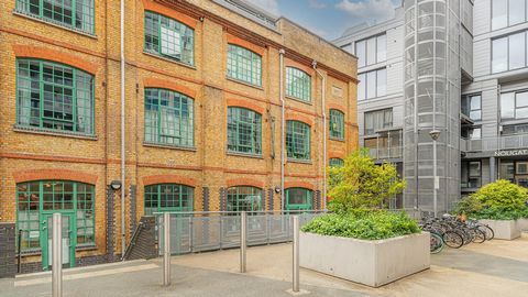 Situated within an exclusive gated community and forming part of a characterful brick-fronted converted chocolate factory is Mocha Court, Taylor Place, Bow E3. This apartment is well presented throughout and boasts almost 500 square feet of accommoda...