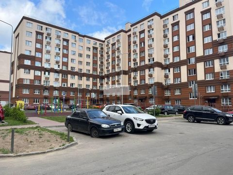 Продам студию 21.1 кв.м. Расположена на 9 этаже 9 этажного панельного дома, с/у совм. Сделан ремонт, теплая и светлая, продается частично мебелью и техникой. Подведен интернет. Чистый подъезд. Развитая инфраструктура: детский сад, школа, магазины, су...