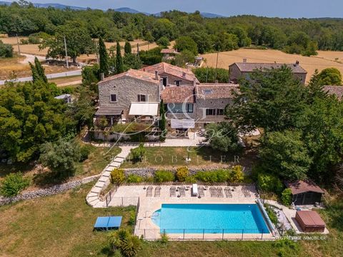 Stone farmhouse from the 14th century, authenticity and charm, a return to the history of an unrivalled building, ideal for bed and breakfast, with 552.24 m² of living space, comprising on the ground floor: a vast entrance/reception room with firepla...