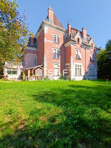 Château d'architecte, de type moderne "Anglais/Français"
