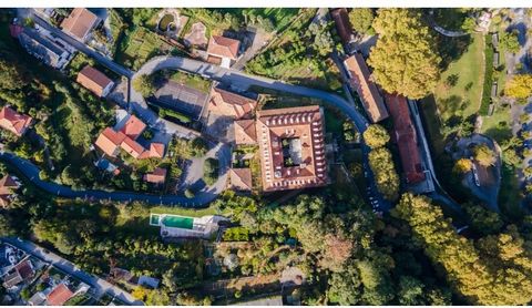 Hotel spa de época com 63 quartos em estância balnear a poucos minutos do Gerês, Braga, Guimarães e a uma hora do Porto. Trata-se assim de um hotel de época inserido em estância termal de referência e com ligação directa à mesma. Construído em finais...