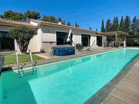 VILLA CONTEMPORAINE DE PLAIN-PIED AVEC PISCINE