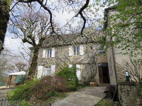Magnificent mansion dating from the 15th and 18th centuries. Originally a home for artists, then a hotel/guesthouse and restaurant that could become a beautiful family home. On the ground floor, a reception hall, a lounge, a veranda, a restaurant/rec...