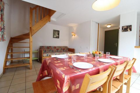 Situated at the foot of the ski lifts, the pistes and the French Ski School (ESF) meeting place, the residence Le Petit Mont Cenis comprises of 60 spacious and perfectly equipped individual accommodations. The residence in Termignon-la-Vanoise, Alps,...