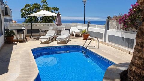 A superb three bedroom Villa with Private heated Pool and with amazing views located by the stunning cliffs of Los Gigantes. Positioned within a small community of private villas, this high quality property will have you amazed. Built over one level ...