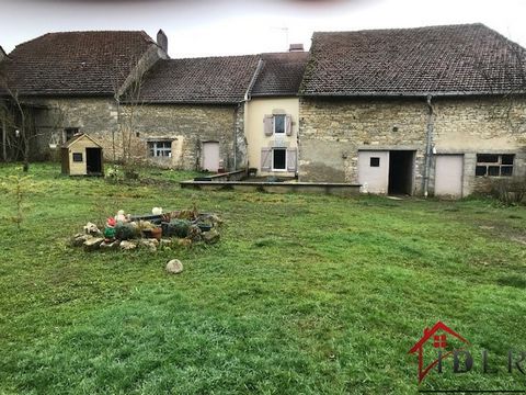 FOR SALE, in Combeaufontaine, real estate complex on 11 ares including a kitchen with living room of 22m2, an office of 8.5m2, bathroom and a bedroom of 18m2. 2 large barns, a stable. The roof has been redone on the living area. The joinery is new. O...