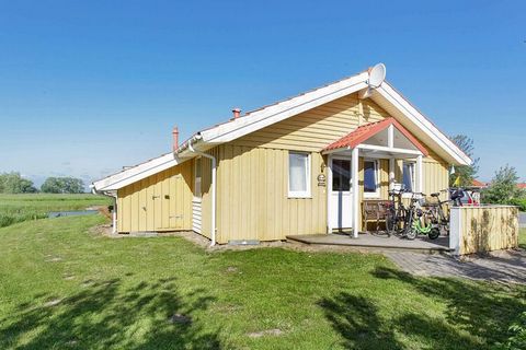 1st row. This holiday home, built in Scandinavian style, is located in the 1st row to the water in the Water and Landscape Park in Otterndorf. Explore the area either on foot, by bike or with the house's own canoe (use is at the tenant's own responsi...