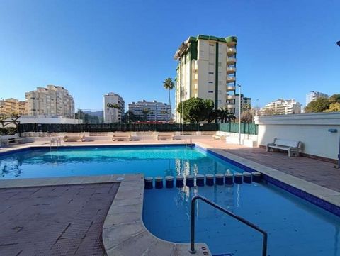 Apartment on Devesa street in Playa de Gandia. It has 89 M2 and is located on the sixth floor of a building with an elevator. The common areas have a swimming pool, tennis court, gardens and leisure areas. It should be noted that it would be sold wit...