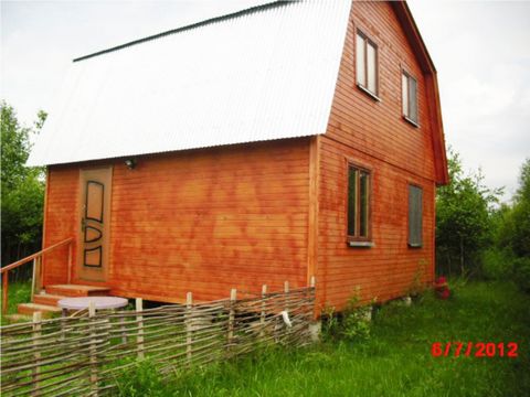 Those who want to have a great free time, want to offer a great two-level house of bricks. House for rent for a day, weekends and holidays. Please note that the owners rent out only the top floor where you will find two bedrooms, a fireplace, a sauna...
