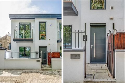 Nestled in one of Wandsworth's most coveted neighborhoods, this semi-detached house had its three floors built in 2019. Comprising of two bedrooms, a floor dedicated to living space and kitchen, this house, in its prime location is the perfect blend ...